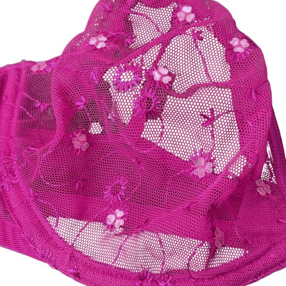 Victoria's Secret Y2K Magenta Mesh Sheer Wired Floral Embroidered Wired Bra-36C - Picture 2 of 5